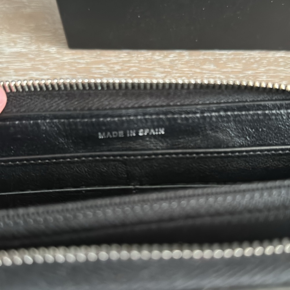 Chanel Black Quilted Patent Leather Wallet - Picture 7 of 12